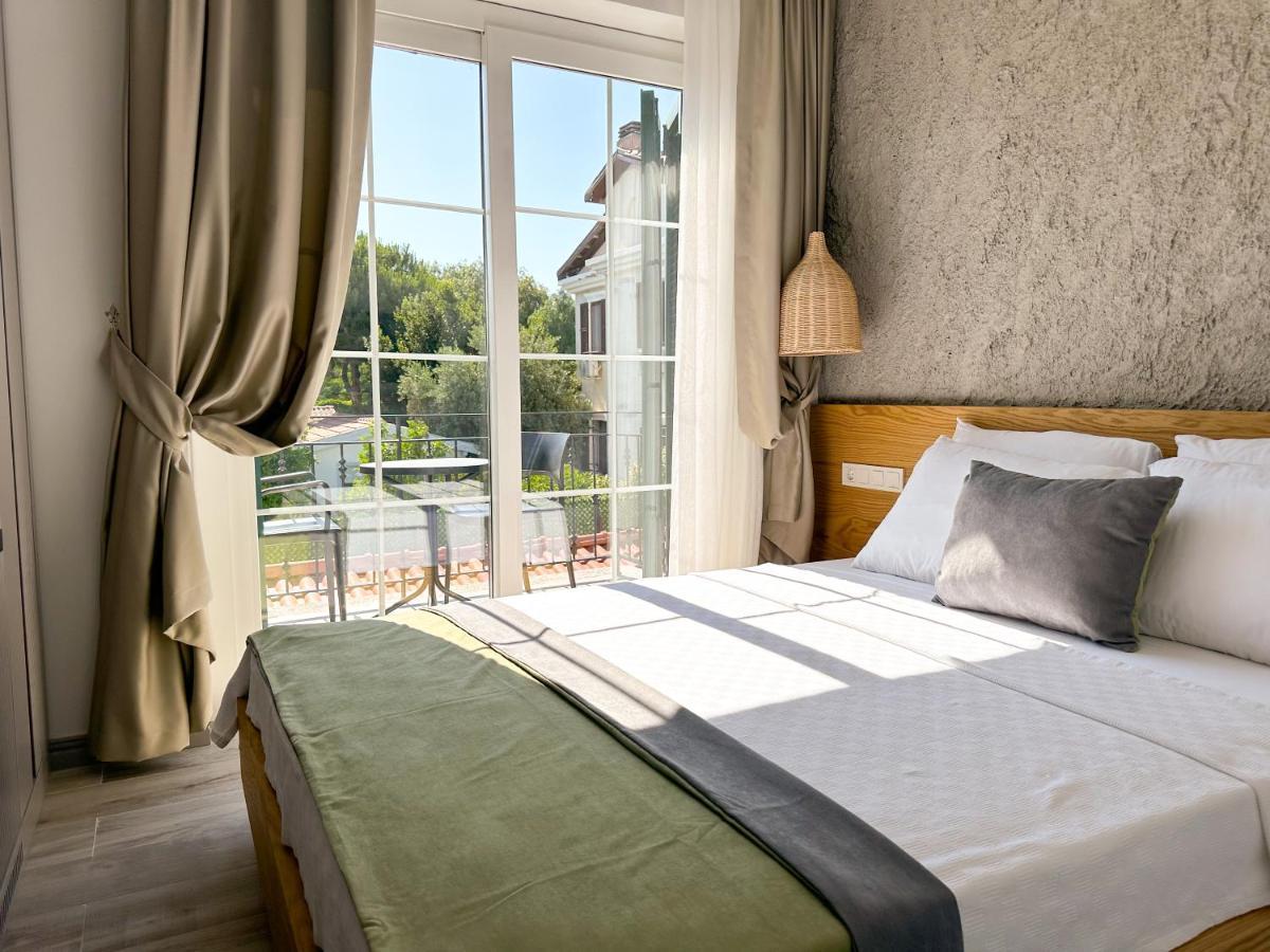 Muezeyyen Hanim Konagi Alacati Exterior foto