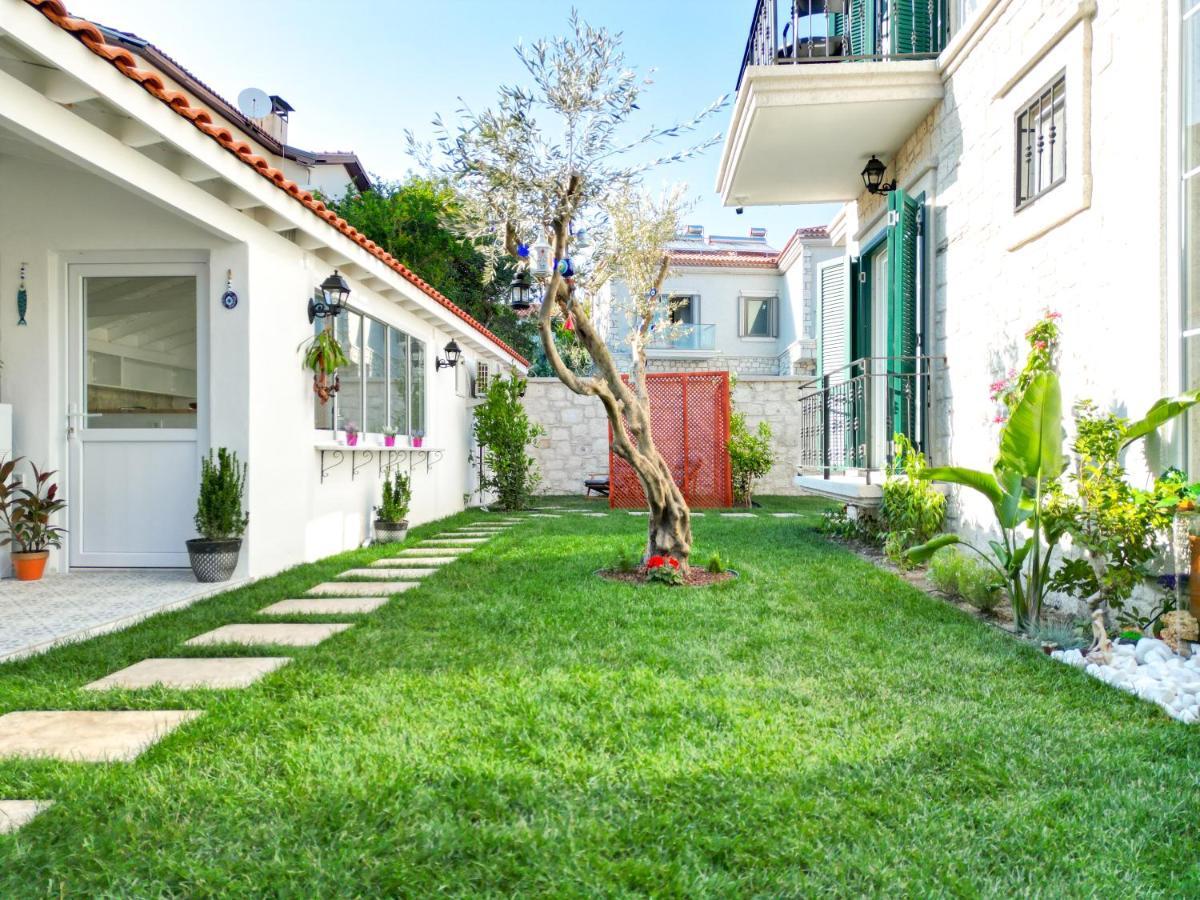 Muezeyyen Hanim Konagi Alacati Exterior foto